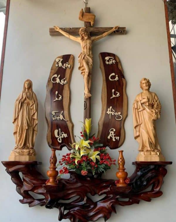 Mẫu bàn thờ công giáo hiện đại